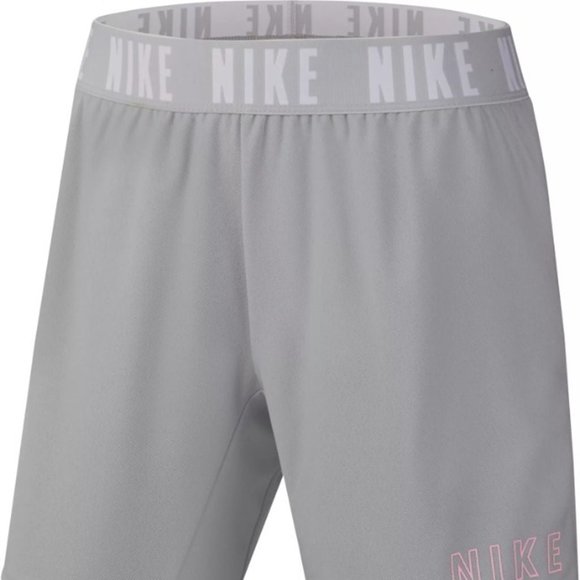 Nike Girls Dri Fit Trophy Training Shorts - Picture 1 of 5
